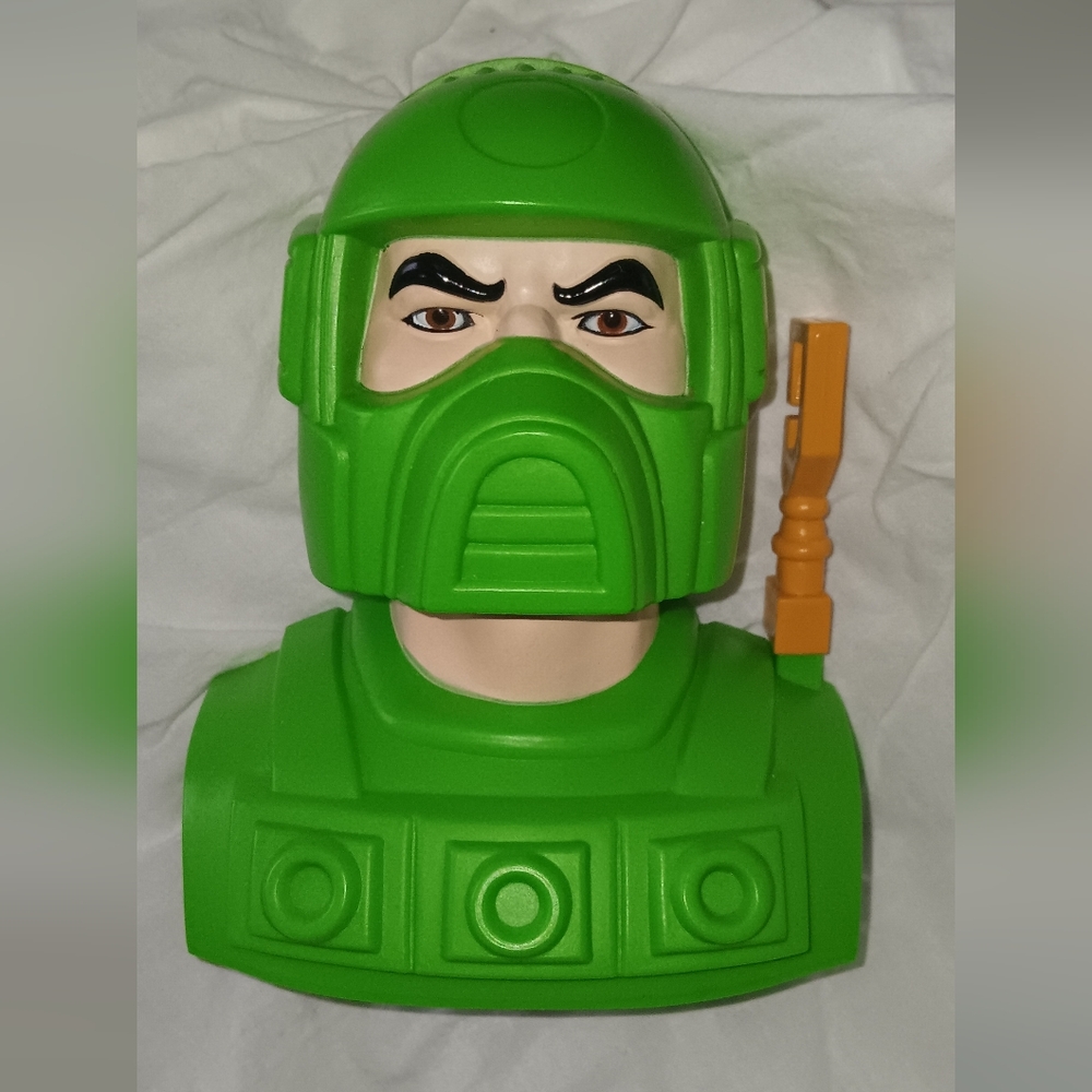 Centurions Max Ray slotted cash / coin bank - Vintage 1986